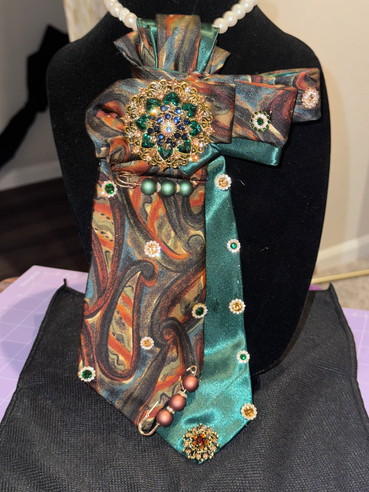 #6 Selah Tie