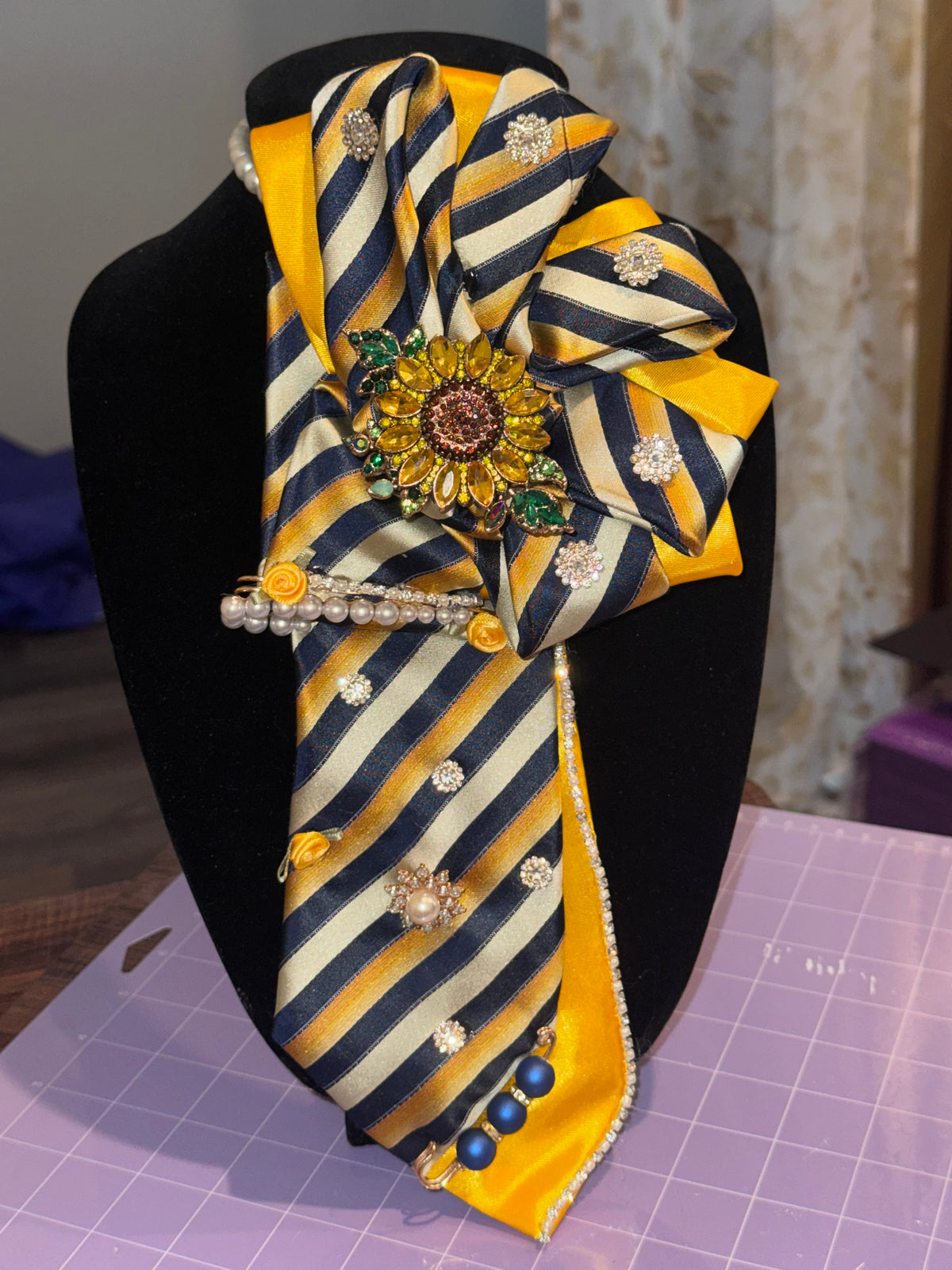 #9 Selah Tie