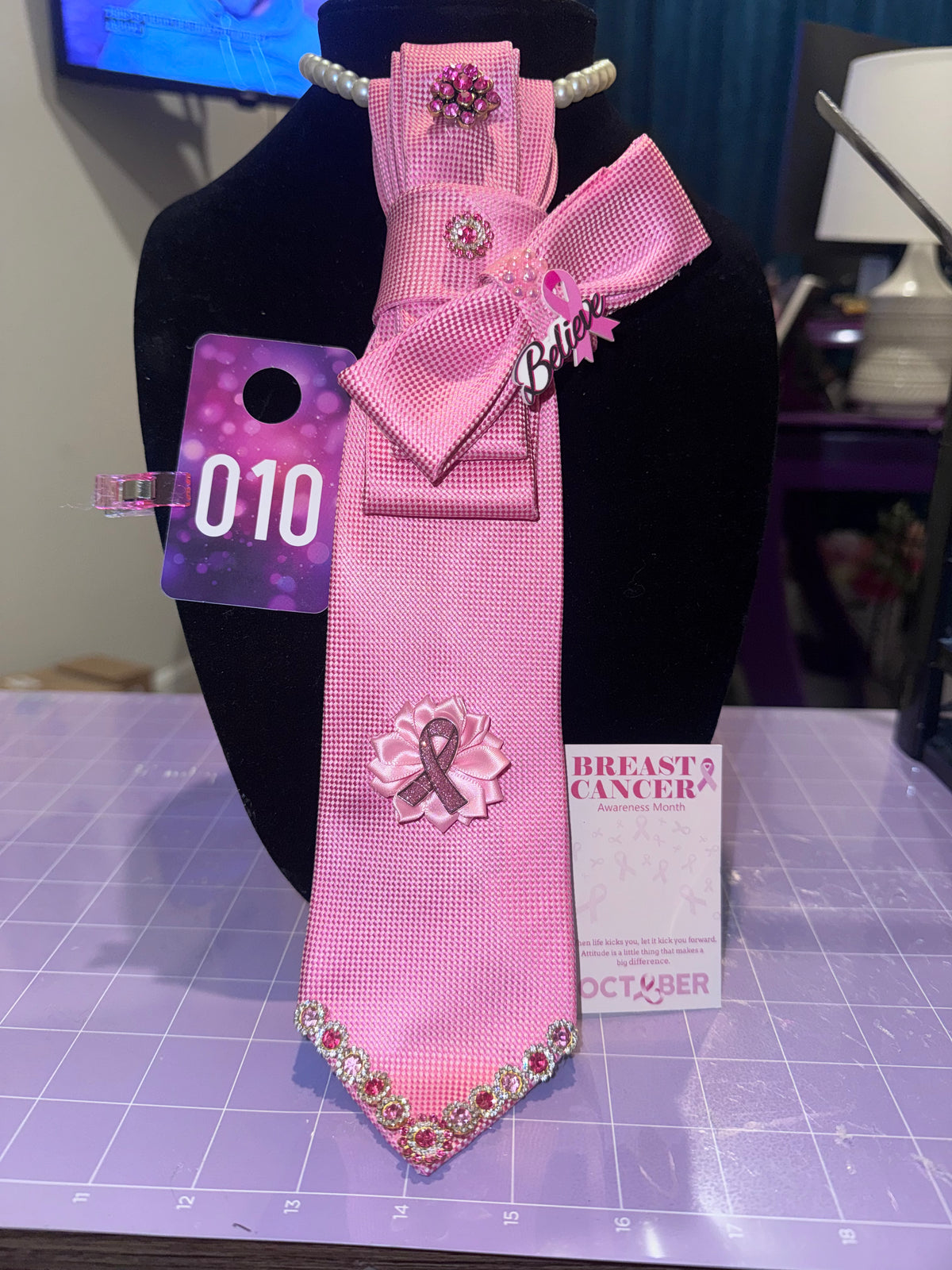 #10 Breast Cancer Awareness Selah Tie